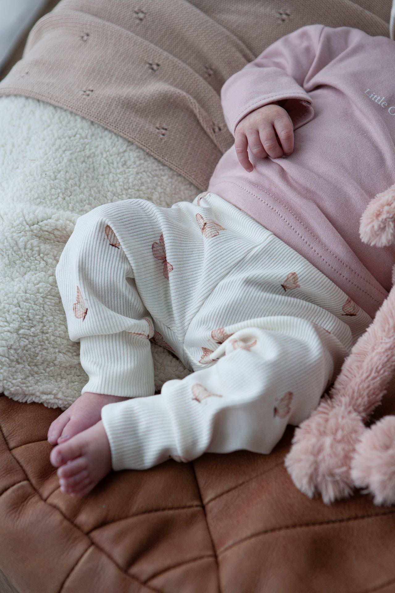 Baby pants rib butterflies