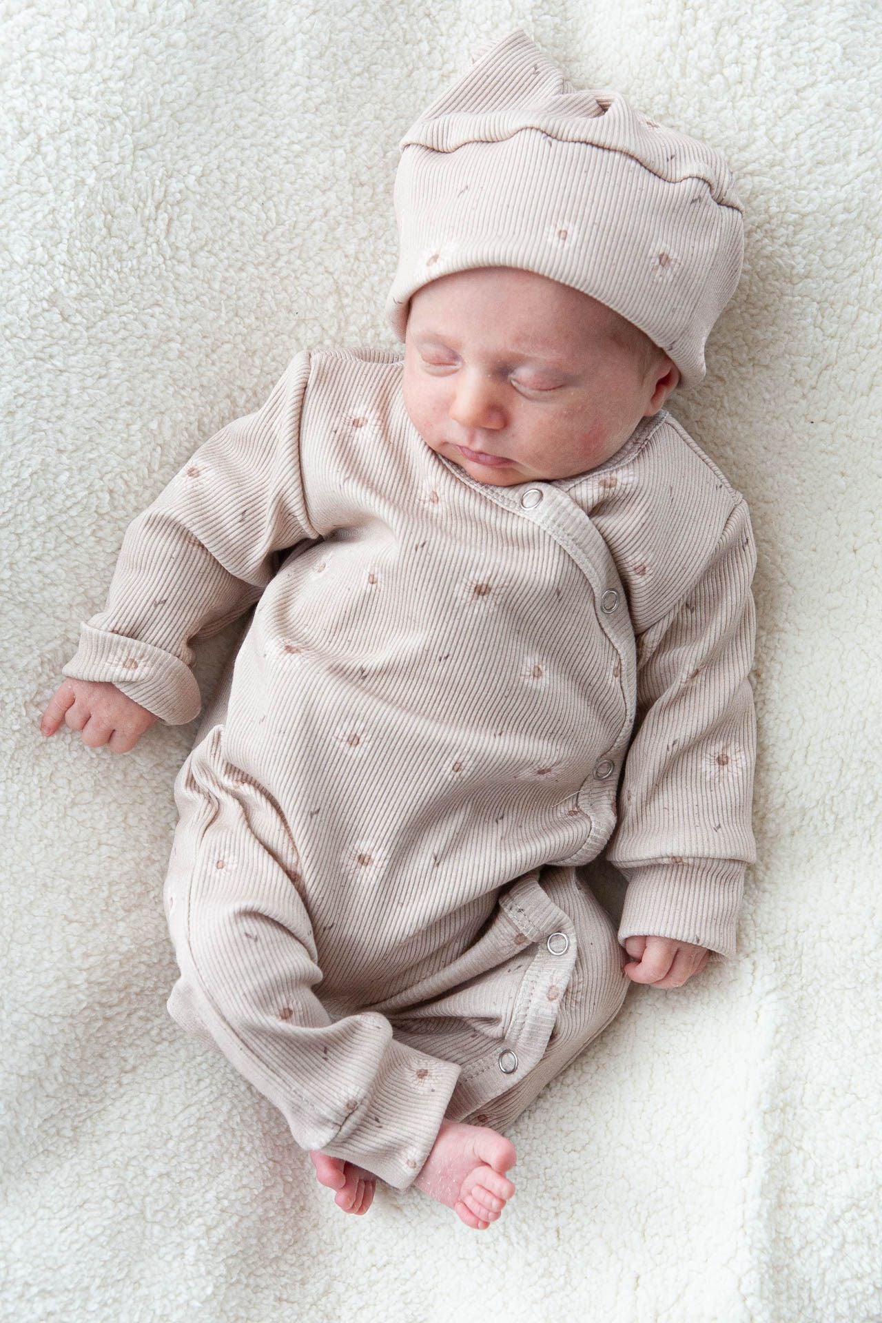 Daisy romper suit