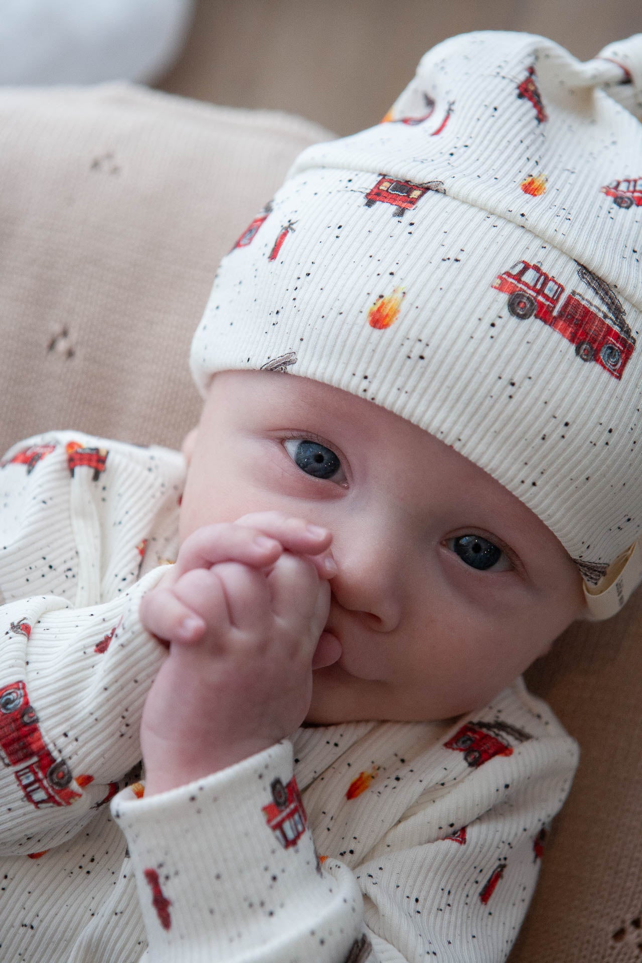 Hat baby rib fire engines