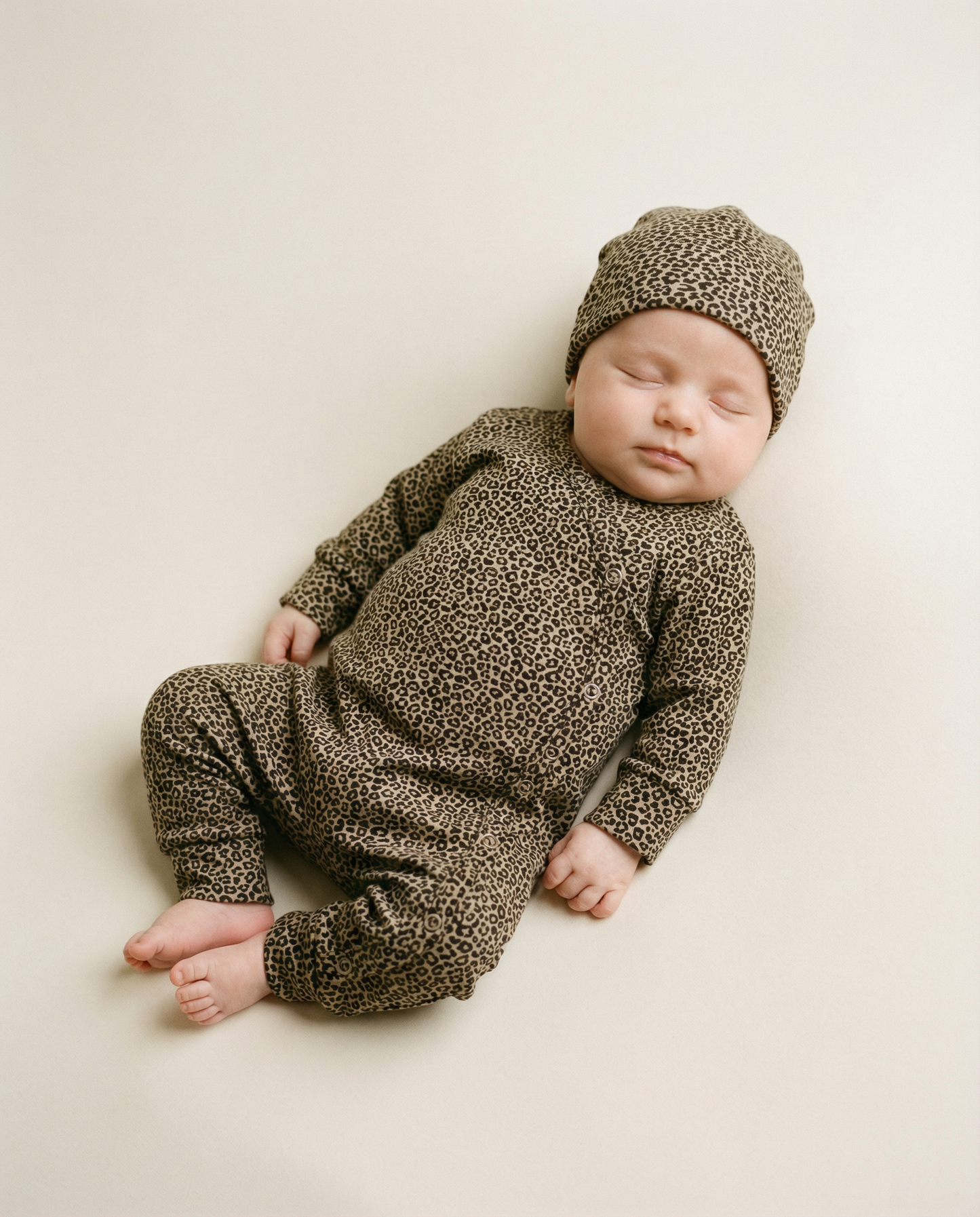 Babymütze mit gerippten Bärenköpfen (ohne Knopf)