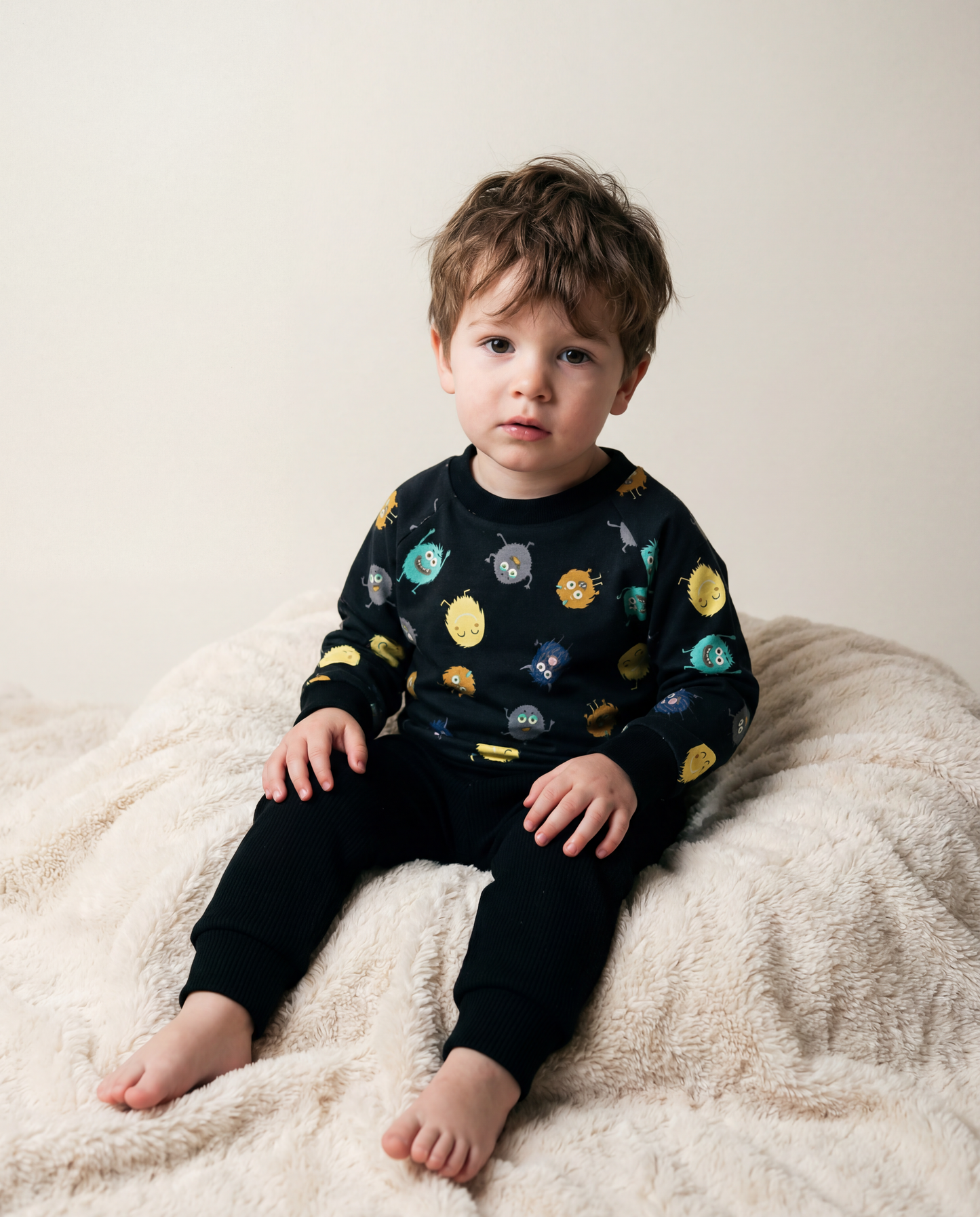 Sweater mini monsters